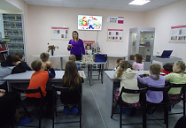 Увлекательную программу организовали в Курганской библиотеке «ЖЗЛ» для учащихся воскресной школы «Покров»