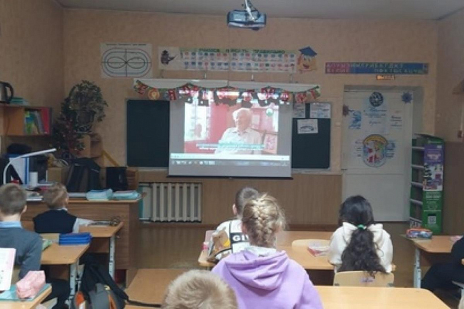 Шадринская епархия организовала в школах города показ фильма «Духовный форпост Зауралья»