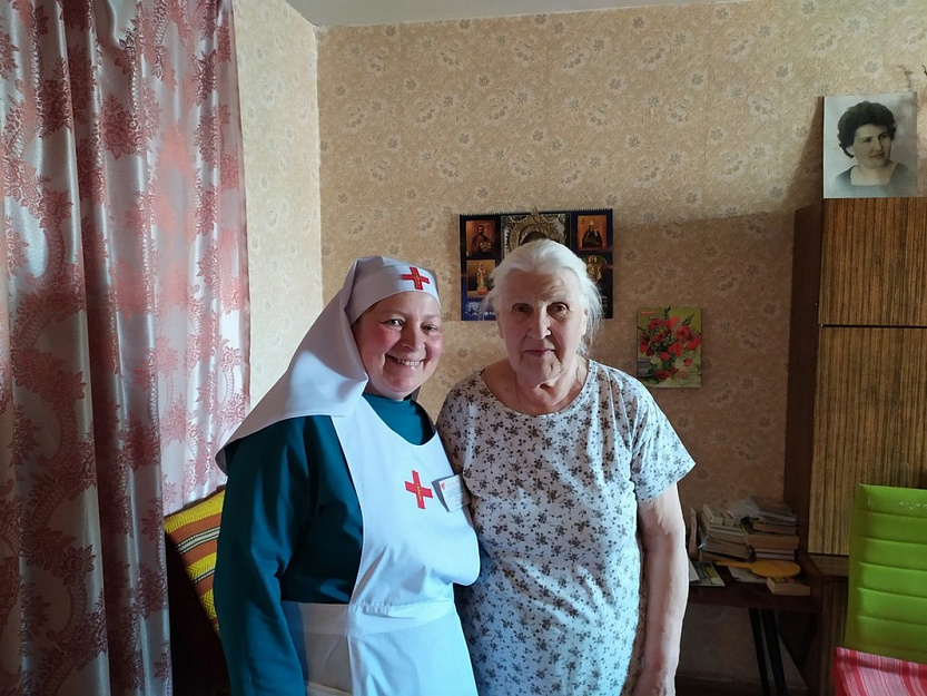 Сестры Милосердия Свято-Троицкого прихода города Кургана посетили «детей войны»