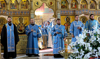 Литургия в Александро-Невском кафедральном соборе города Кургана
