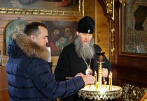 Митрополит Даниил освятил купола и кресты для нового Чимеевского храма