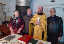 В храме села Мостовского прошёл помолились Спиридону Тримифунскому
