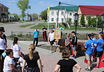 Православные жители села Частоозерье в День Победы провели  забег с иконой