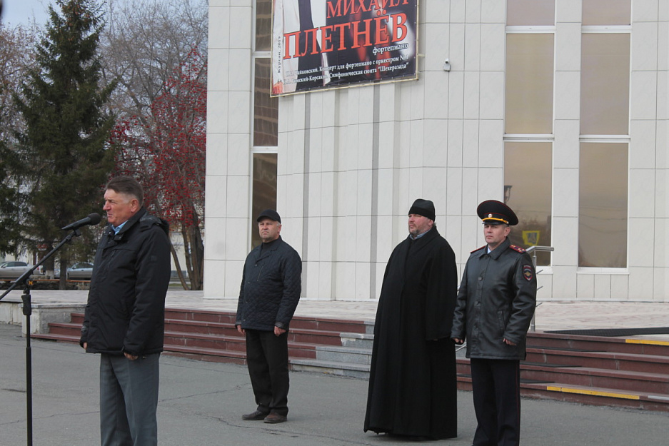 Зауральских полицейских  благословили в командировку на Северный Кавказ
