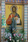 Митрополит Даниил на Всенощном бдении в Александро-Невском соборе освятил вербы