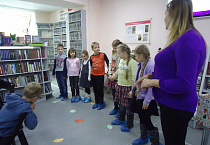 Увлекательную программу организовали в Курганской библиотеке «ЖЗЛ» для учащихся воскресной школы «Покров»