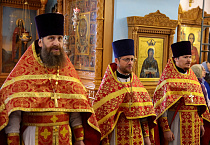 В день иконы «Живоносный источник» митрополит Даниил совершил Литургию в Богоявленском соборе Кургана