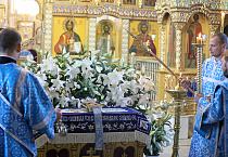 Митрополит Даниил совершил чин погребения Плащаницы Пресвятой Богородицы