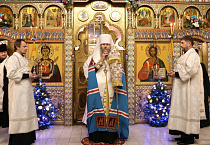 Митрополит Даниил в Рождественский сочельник совершил Великое Повечерие и Утреню