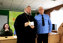 Священников Курганской митрополии, участвовавших в СВО, наградили медалями «Мечом и верой»