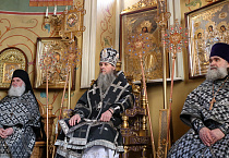 Митрополит Даниил совершил Литургию в день памяти преподобного Серафима Вырицкого