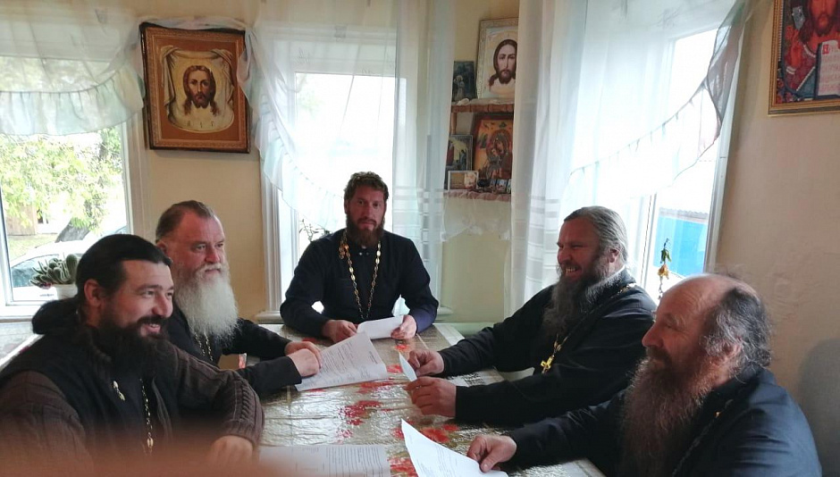 Благочинный Южного округа иерей Константин Балин провёл собрание со священниками храмов