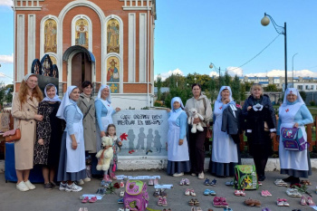 В курганском храме провели противоабортную акцию "Они могли бы пойти в школу"