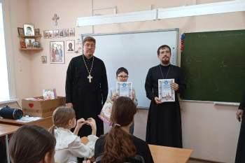На курганском приходе наградили самые читающие семьи