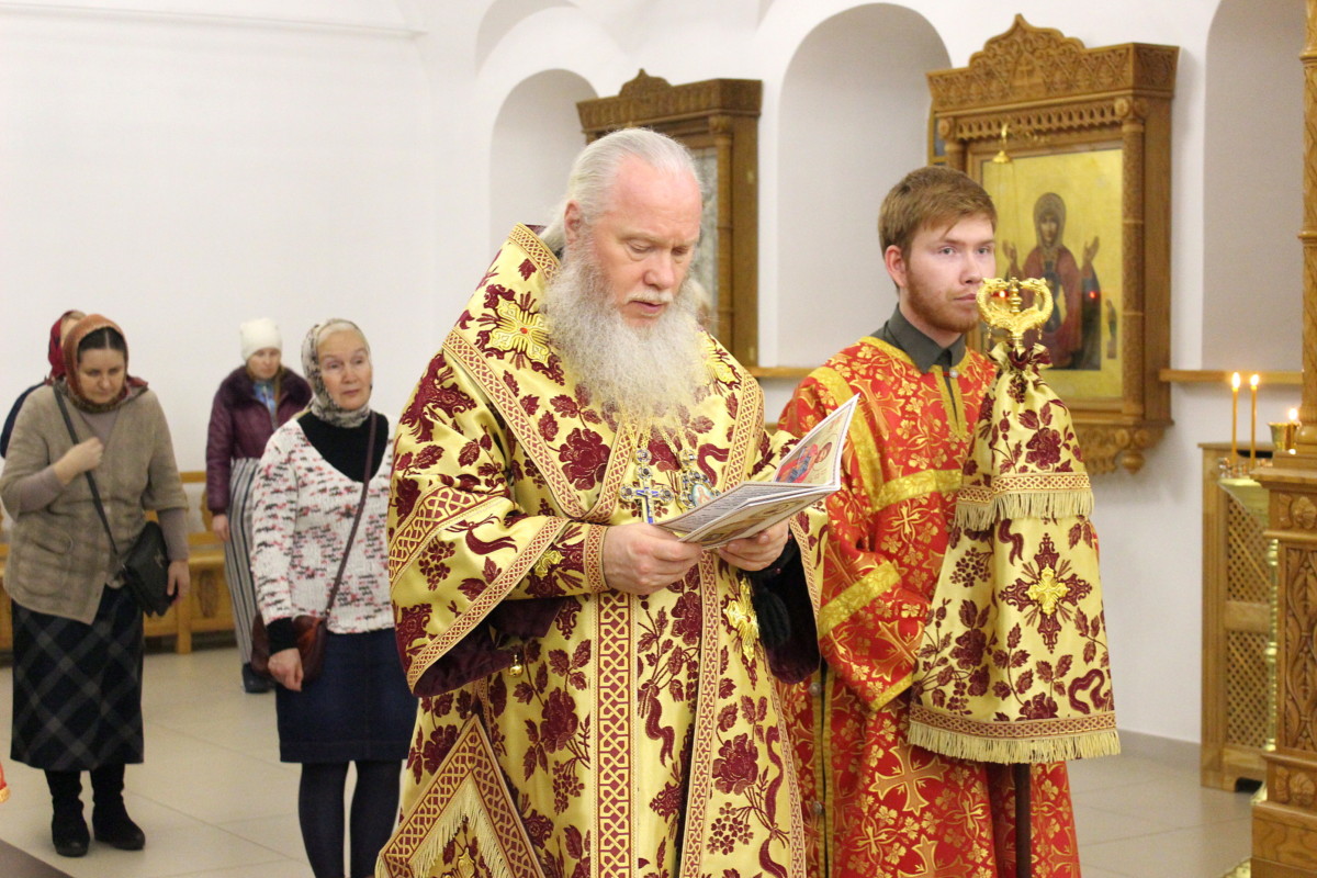 24 ноября, в день памяти святых мучеников Виктора Воина (II в) и Викентия диакона  (+304 г.) в Богоявленском соборе г. Кургана перед их мощами было совершено праздничное богослужение