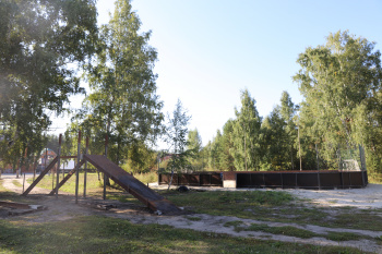 Рядом с курганским храмом возводится корт