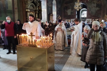 В храмах Курганской епархии прошли заупокойные богослужения