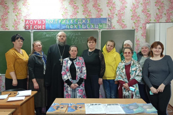 Зауральский священник выступил на родительском собрании по выбору модуля ОРКСЭ