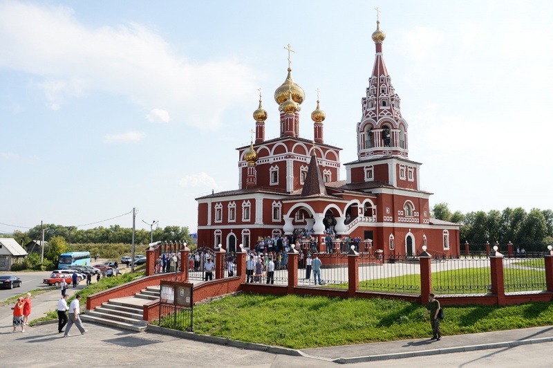 Святейший Патриарх Кирилл посетил Богоявленский храм города Кургана