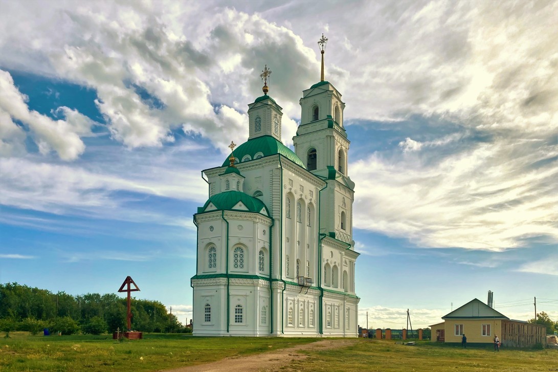 Потомки священнического рода Капустиных передали музею в Батурино личный телескоп архимандрита Антонина