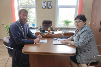 В Зауралье православный приход и больница подписали  договор о сотрудничестве
