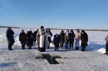 В Зауралье сельские школьники участвовали в чине освящения вод