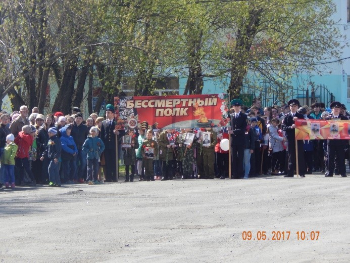 Настоятель Богоявленского храма города Петухово протоиерей Георгий Красников совершил панихиду по воинам, погибшим в годы ВОВ