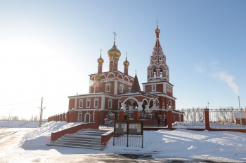 В Богоявленском соборе города Кургана замироточили две иконы