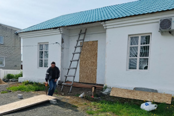 Прихожане «освежили» храм в посёлке Варгаши