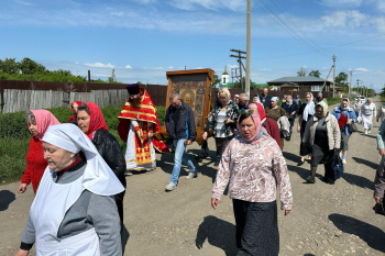 Праздник в честь святителя Николая отметили в Богоявленском храме села Утятское 