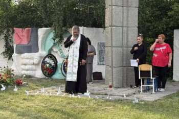 В День памяти и скорби священник села Садовое принял участие в памятной церемонии