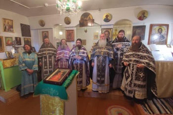 Священники Южного благочиния совершили совместное богослужение в селе Половинном