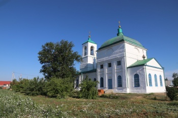 В Петро-Павловском храме села Черёмухово совершили отпевание репрессированного священника