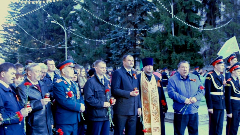 Руководитель епархиального отдела по взаимодействию с Вооруженными Силами и Правоохранительными органами протоиерей Михаил Артемов принял участие в общегородской акции "Свеча Памяти"