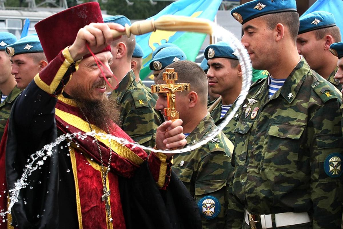 Во всех храмах Курганской епархии начнут совершать молебное пение о русских воинах