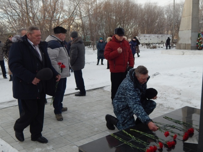 Петуховский священник почтил память воинов-интернационалистов