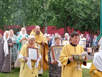 Прихожане храма в микрорайоне Черемухово отметили престольный праздник