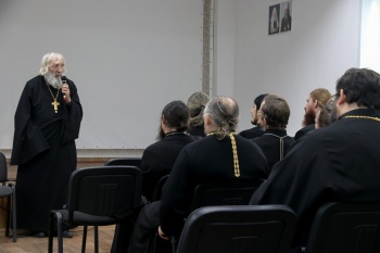 Протоиерей Евгений Соколов провёл семинар для курганских священнослужителей