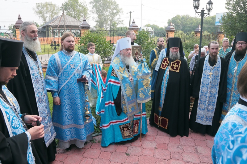 21 июля наше Отечество отметило явление иконы Пресвятой Богородицы во граде Казани (1579). В этот же день совершается празднование в честь главной святыни Зауралья - Казанского-Чимеевского образа Богоматери (1770)