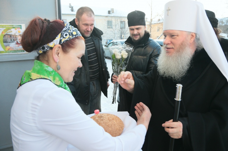 Митрополит Курганский и Белозерский Иосиф освятил второй этаж после завершения ремонта в здании православной школы во имя святого благоверного князя Александра Невского