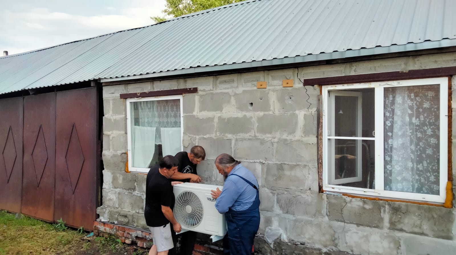 В трапезной сельского храма в Зауралье установили кондиционер | 30.06.2024  | Курган - БезФормата