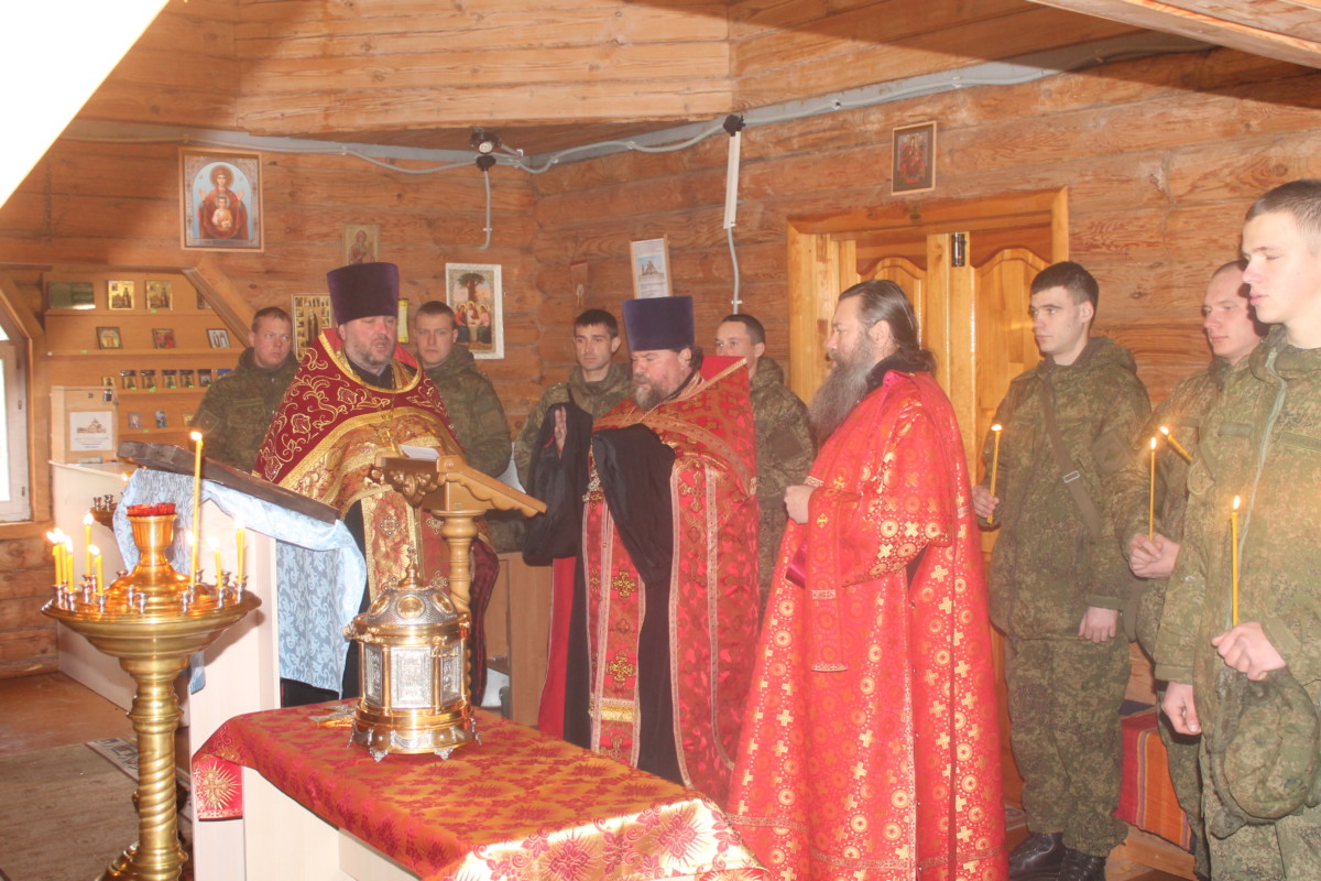 В рамках проведения XIV Международных Рождественских образовательных чтений «Молодежь: свобода и ответственность» состоялась секция отделов по взаимодействию с Вооруженными силами «Духовно-Патриотическое воспитание военнослужащих по призыву».