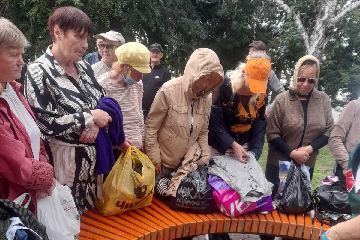 В Кургане продолжает действовать социальная столовая "Сквер милосердия"