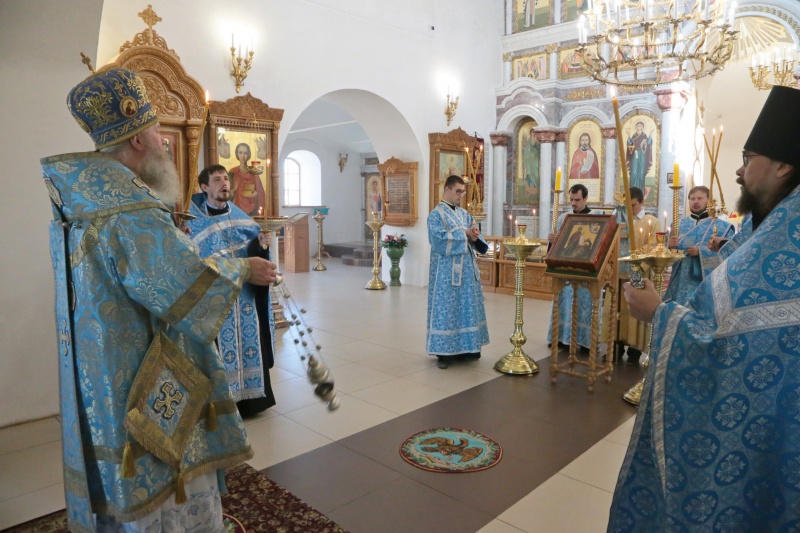 1 июля в Богоявленском соборе Кургана отметили праздник явления Боголюбской иконы Божией Матери