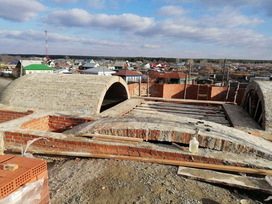 В храме села Глядянское завершается возведение сводов