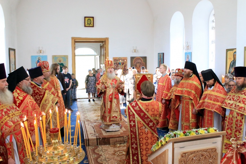 2 августа православные верующие отметили память одного из самых почитаемых святых, – пророка Божия Илии (IX в до Р. Х.), -  и прославление Сибирской святыни, - иконы Божией Матери «Знамение» Абалацкой (1637)