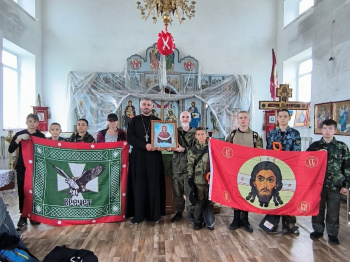 Тюменский поисковый отряд «Кречет» посетил храм в Мокроусово