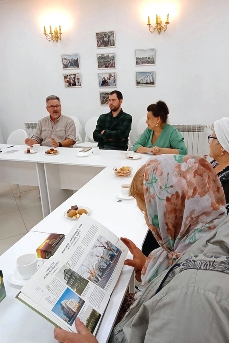 В курганском соборе прошла встреча с человеком, преданным фотокамере |  19.07.2023 | Курган - БезФормата