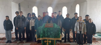 Школьники из села Яровое побывали в Троицком храме Половинного