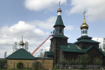 В Курганском храме Серафима Саровского отремонтировали крышу